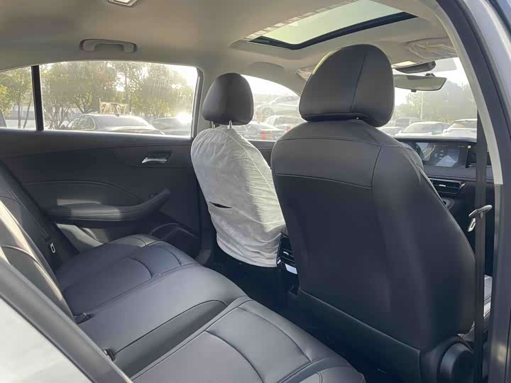 Roewe i5 2026 2026款 1.5L CVT豪华版