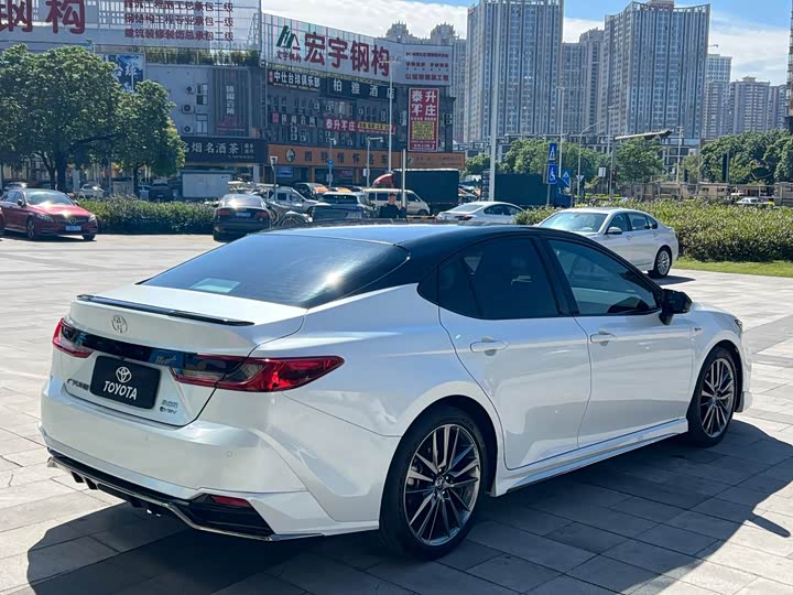 Toyota Camry 2024 2024款 双擎 2.0HXS 运动Plus版