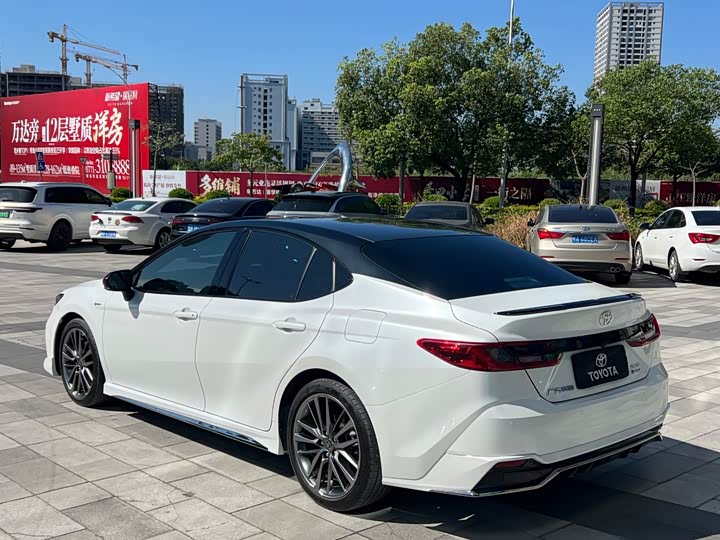 Toyota Camry 2024 2024款 双擎 2.0HXS 运动Plus版