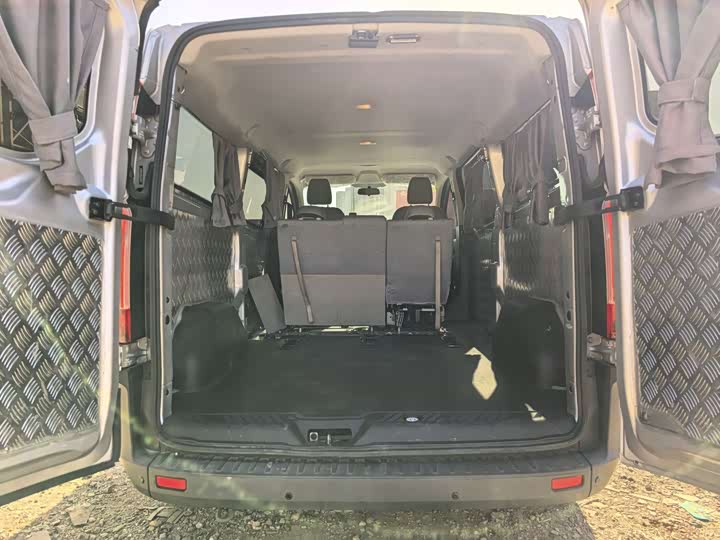 Ford Transit 2022 2022款 2.0T汽油自动多功能商用车中轴低顶双开尾门国VI