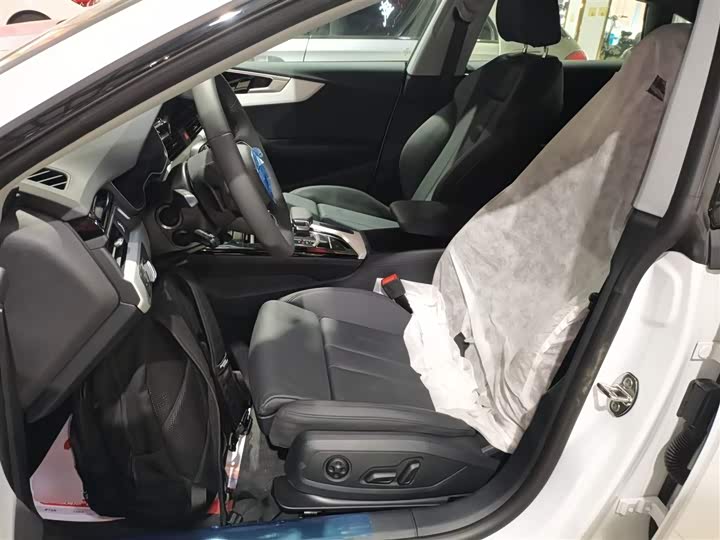 Audi A5 2024 2024款 Sportback 40 TFSI 时尚动感型