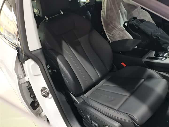 Audi A5 2024 2024款 Sportback 40 TFSI 时尚动感型