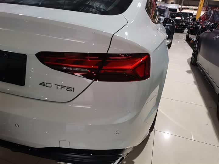 Audi A5 2024 2024款 Sportback 40 TFSI 时尚动感型