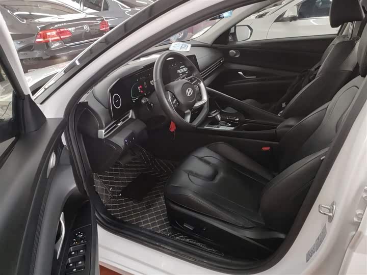 Hyundai Elantra N line 2023 2023款 1.5L CVT LUX尊贵版