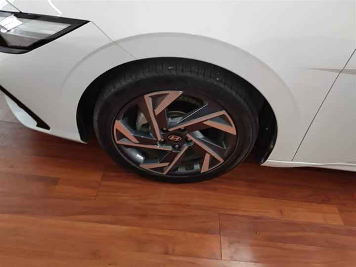 Hyundai Elantra N line 2023 2023款 1.5L CVT LUX尊贵版