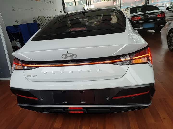 Hyundai Elantra N line 2023 2023款 1.5L CVT LUX尊贵版
