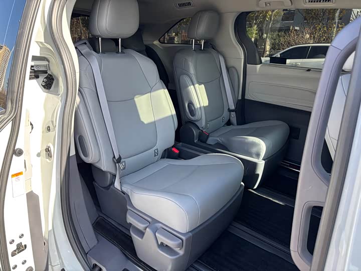 Toyota Granvia 2024 2024款 2.5L混动 舒适版