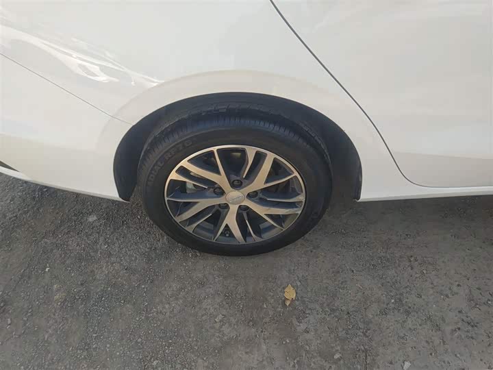 Geely Emgrand 2025 2025款 第4代 1.5L CVT龙腾版