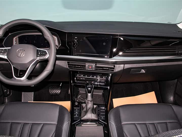 Volkswagen Passat 2025 2025款 出众款 330TSI 星空精英版