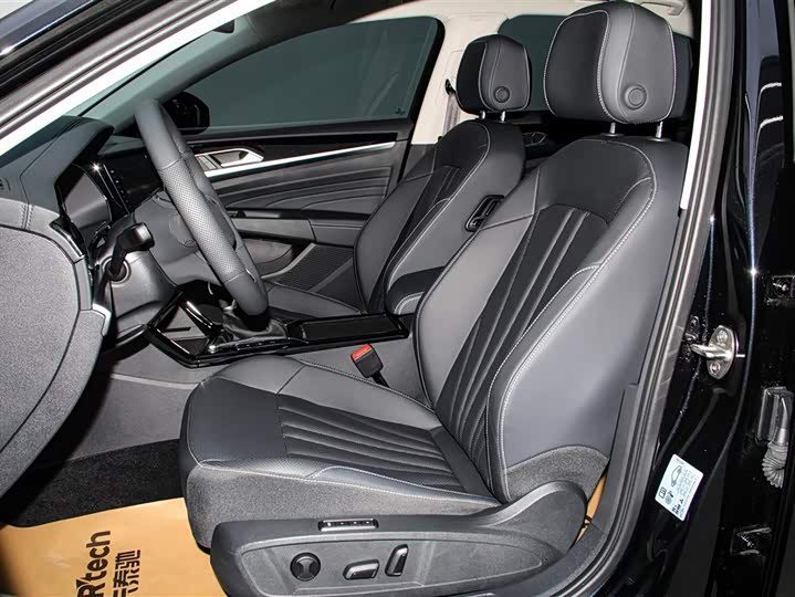 Volkswagen Passat 2025 2025款 出众款 330TSI 星空精英版