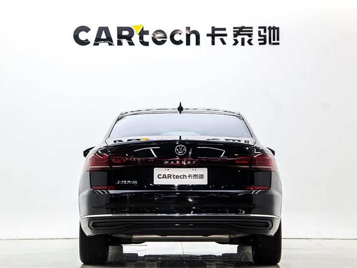Volkswagen Passat 2025 2025款 出众款 330TSI 星空精英版