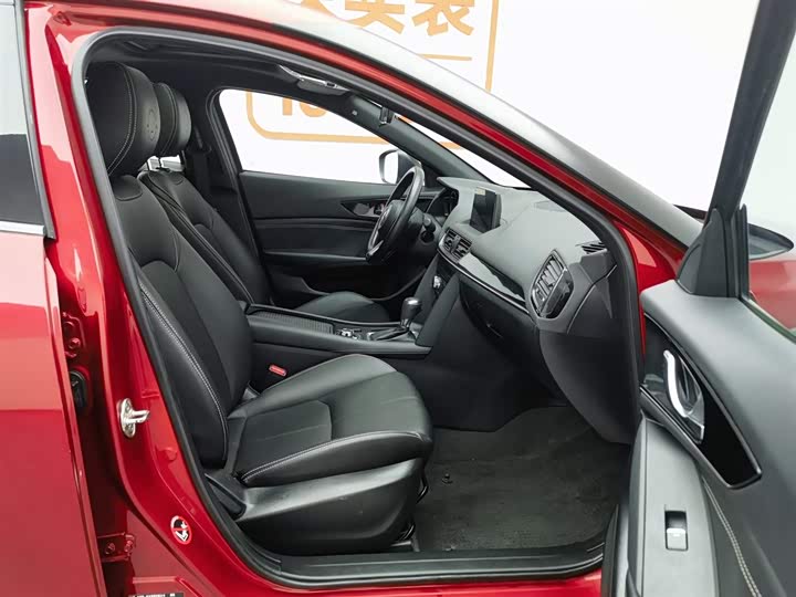 Mazda CX-4 2021 2021款 2.0L 自动两驱蓝天探索版