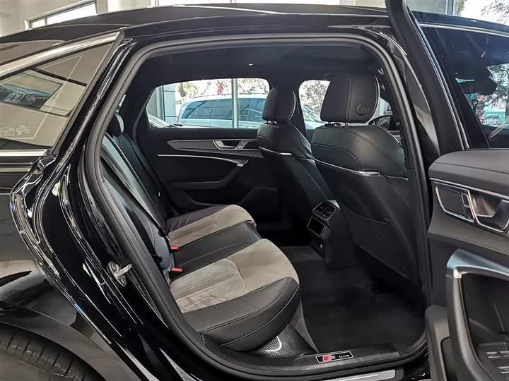 Audi A6L Hybrid 2022 2022款 55 TFSI e quattro