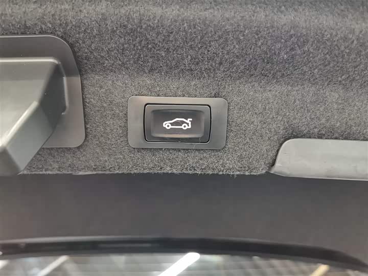 Audi A6L Hybrid 2022 2022款 55 TFSI e quattro