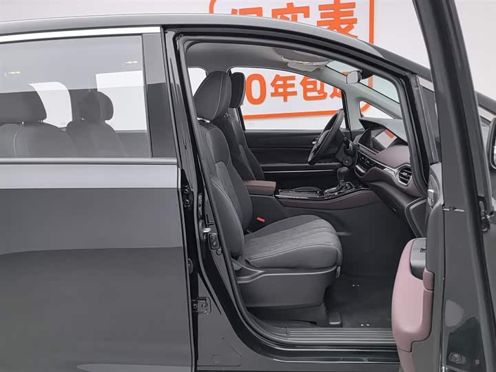 GAC Trumpchi M6 2025 2025款 MAX 270T WDCT 豪华版