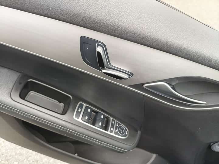 BYD Song Max 2021 2021款 升级版 1.5T 自动旗舰型 7座