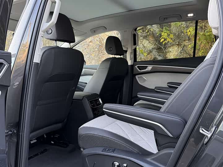 Volkswagen Talagon 2026 2026款 450TSI 四驱旗舰 6座