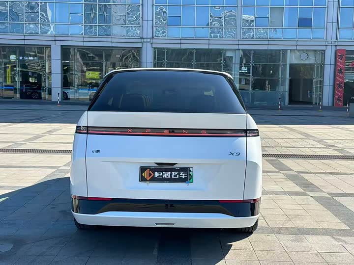 XPeng X9 2025 2025款 纯电 740超长续航 Max