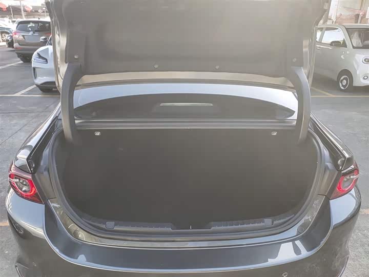 Mazda 3 (Axela) 2023 2023款 2.0L 自动质臻版
