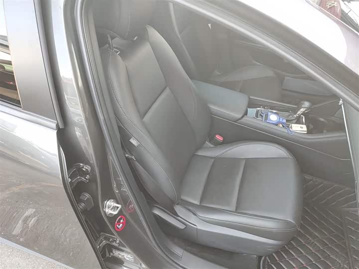 Mazda 3 (Axela) 2023 2023款 2.0L 自动质臻版