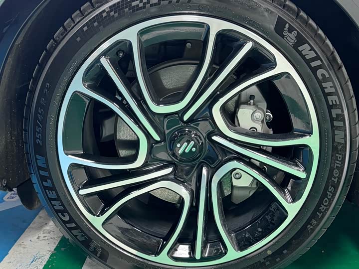 IM motors LS7 2025 2025款 焕新版 Ultra