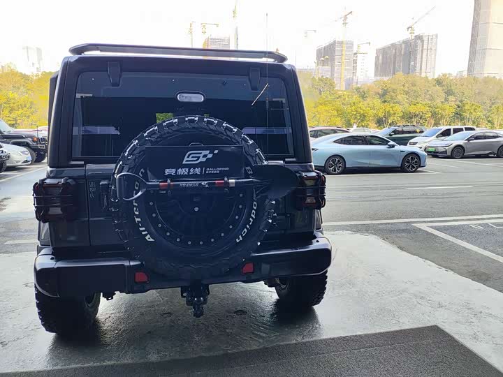 Jeep Wrangler 2024 2024款 2.0T 撒哈拉四门版