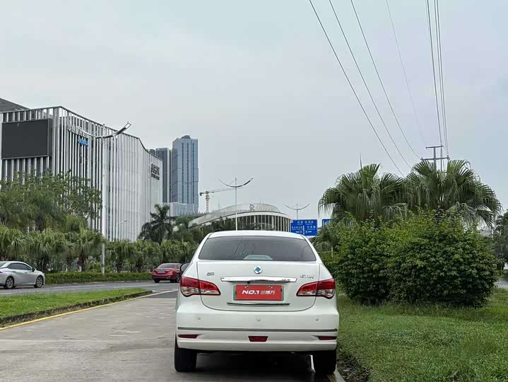 Dongfeng E11K 2021 2021款 57.757kWh 充电版