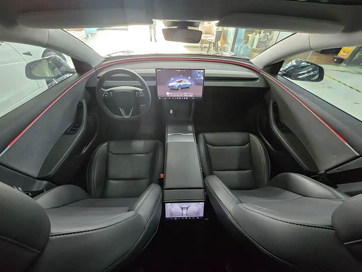 Tesla Model 3 2025 2025款 后轮驱动版