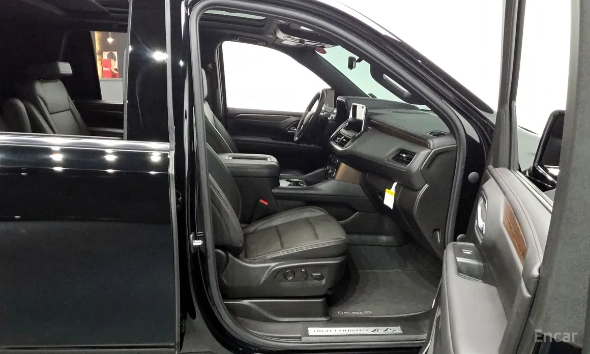 Chevrolet Tahoe 2022 6.2 Dark Knight 4WD