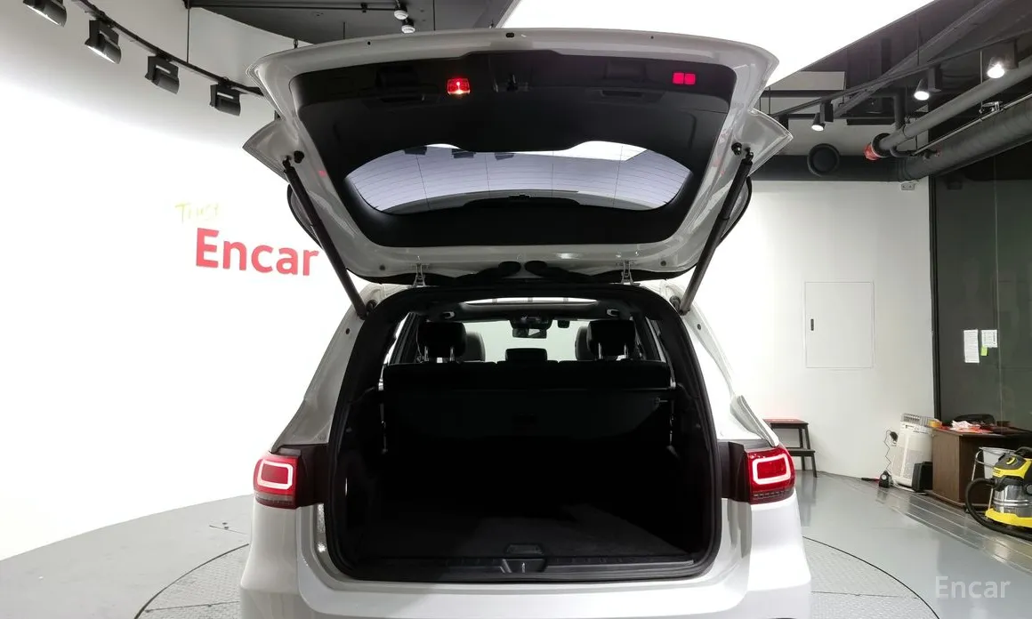 Mercedes-Benz GLB-Class 2020 GLB250 4MATIC