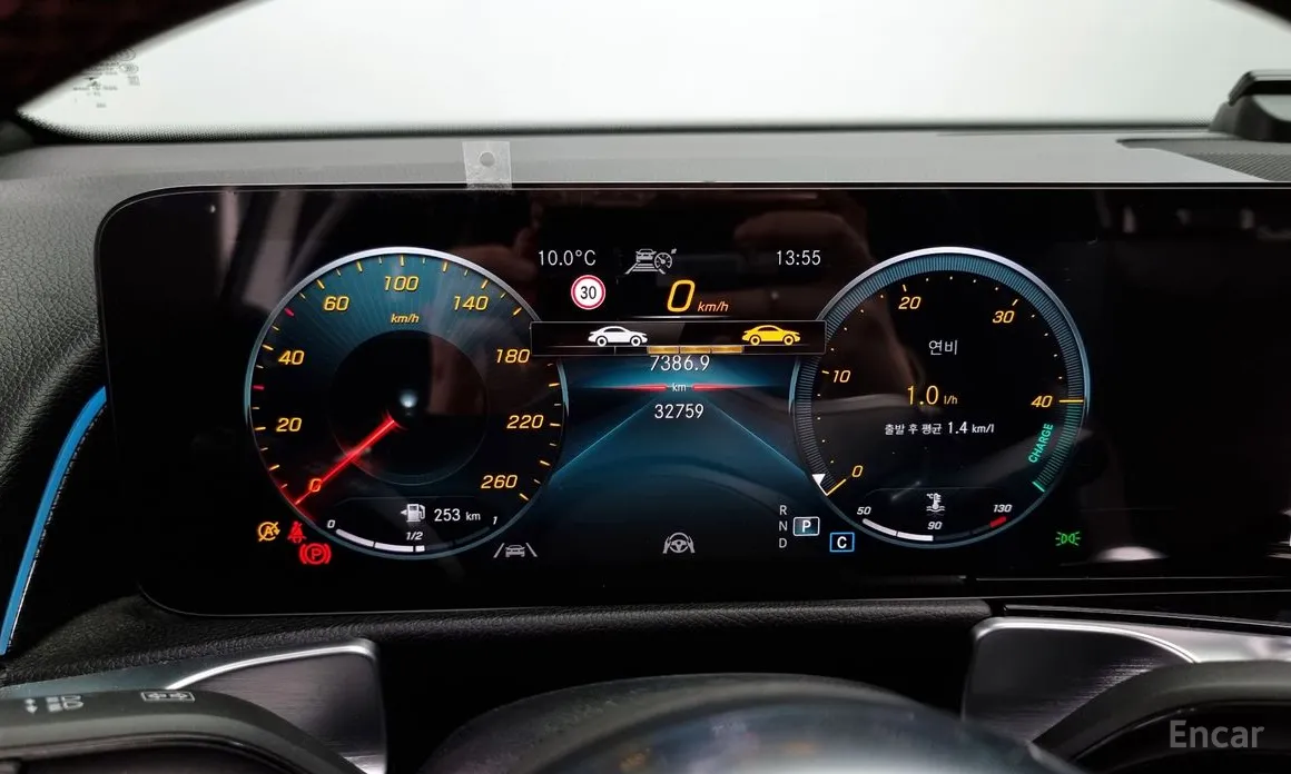 Mercedes-Benz GLB-Class 2020 GLB250 4MATIC