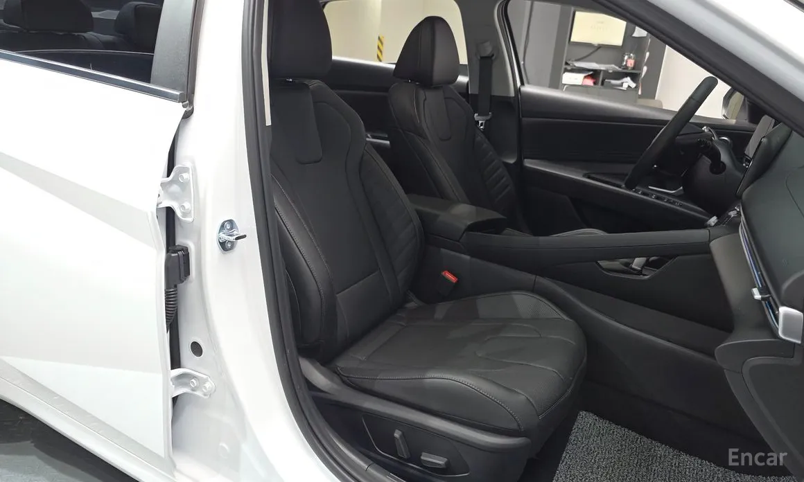 Hyundai Avante 2023 1.6