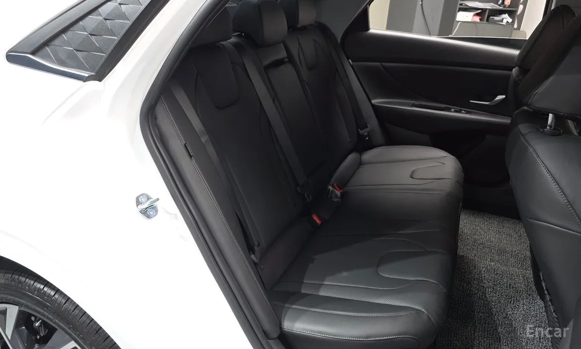 Hyundai Avante 2023 1.6