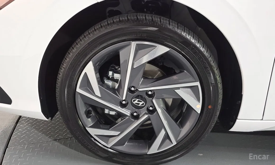 Hyundai Avante 2023 1.6