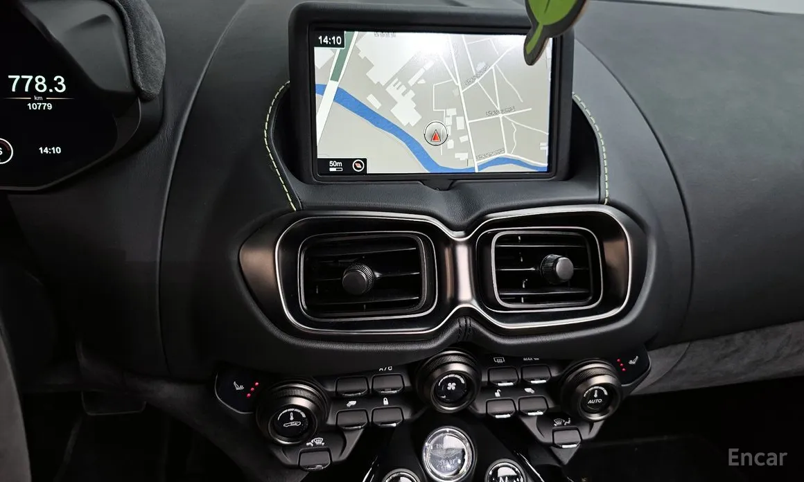 Aston Martin Vantage 2018 4.0 V8 Roadster F1 Edition