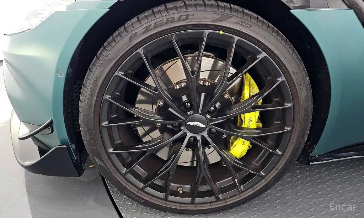 Aston Martin Vantage 2018 4.0 V8 Roadster F1 Edition