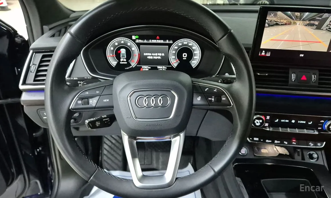 Audi Q5 2017 45 TFSI Quattro Premium Sportback