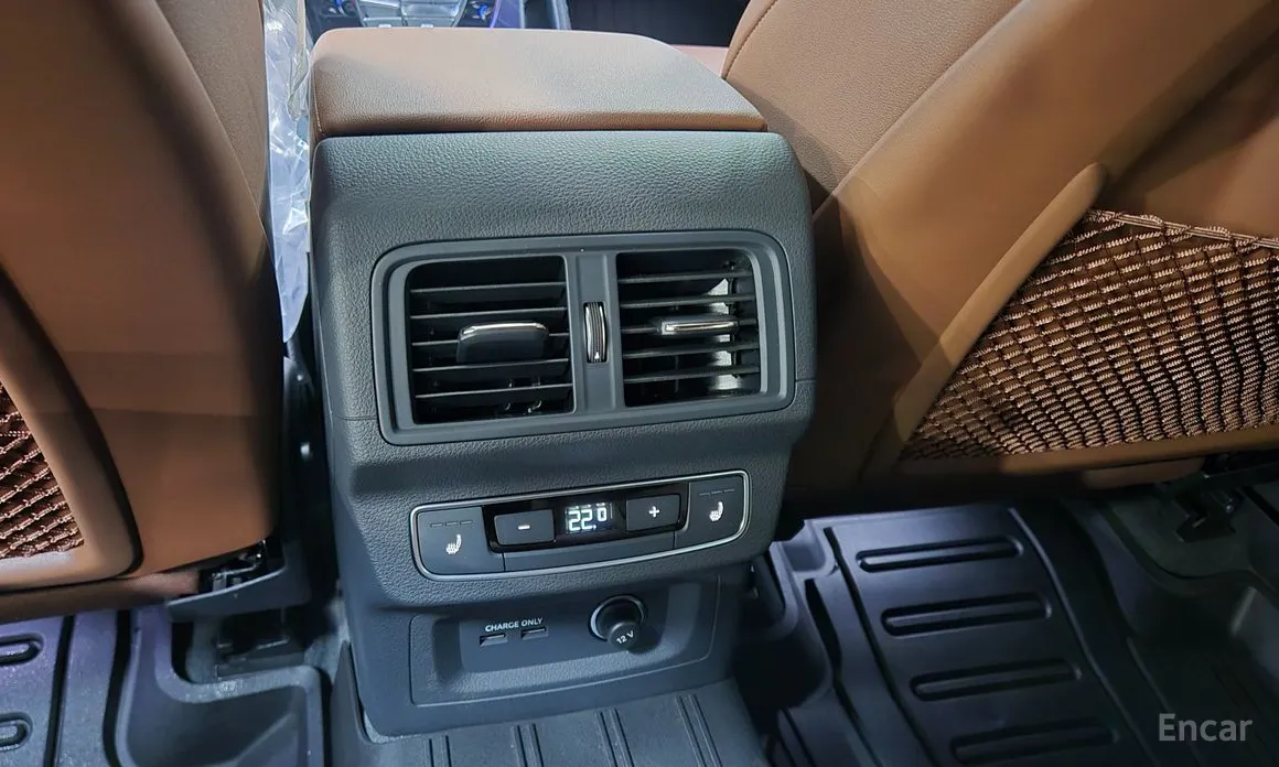 Audi Q5 2017 45 TFSI Quattro Premium Sportback