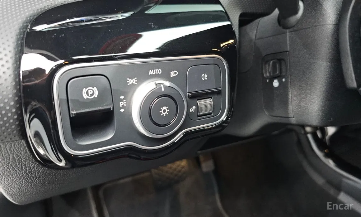 Mercedes-Benz A-Class 2019 A220 Sedan