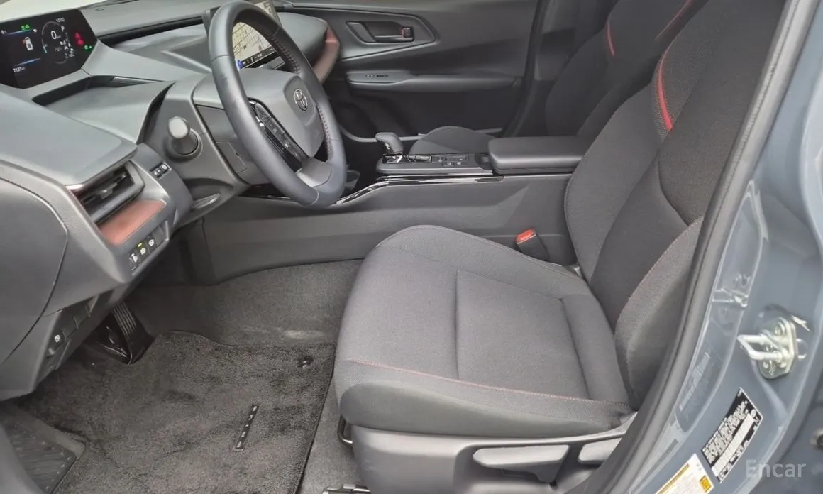 Toyota Prius 2023 2.0 PHEV SE