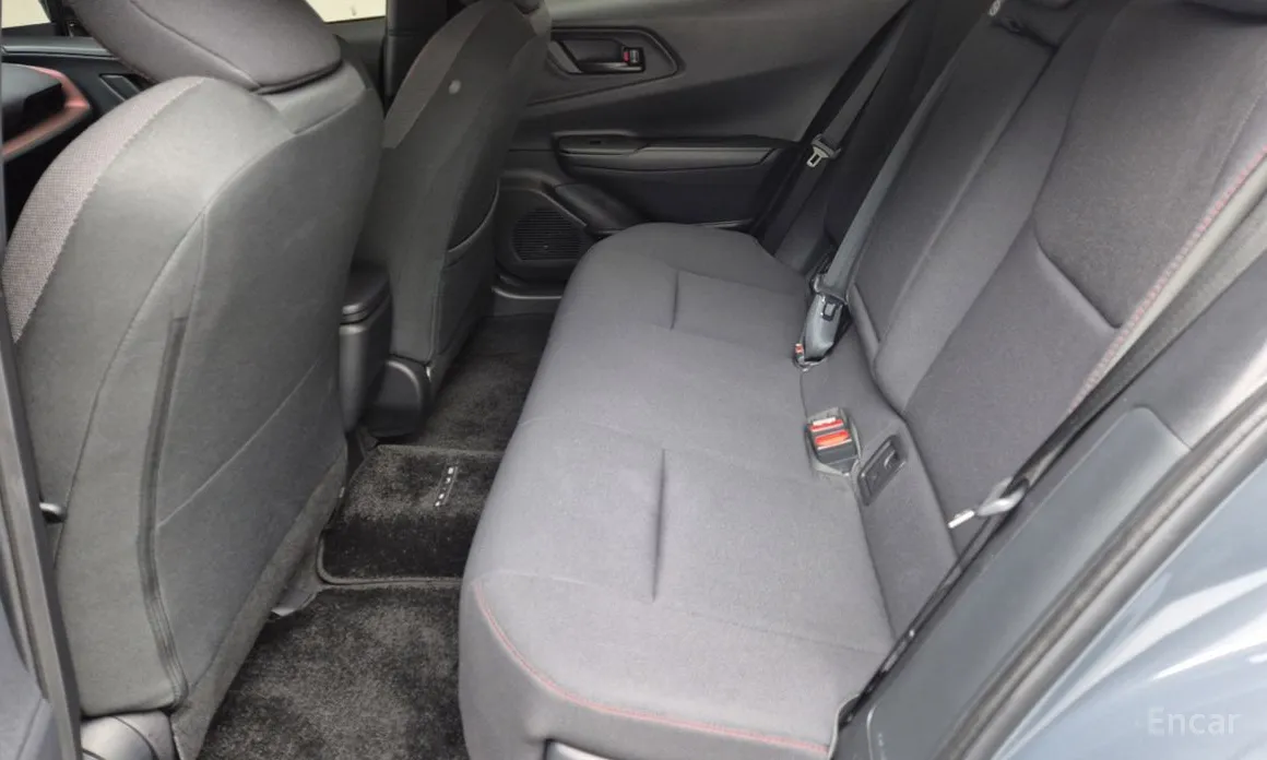 Toyota Prius 2023 2.0 PHEV SE