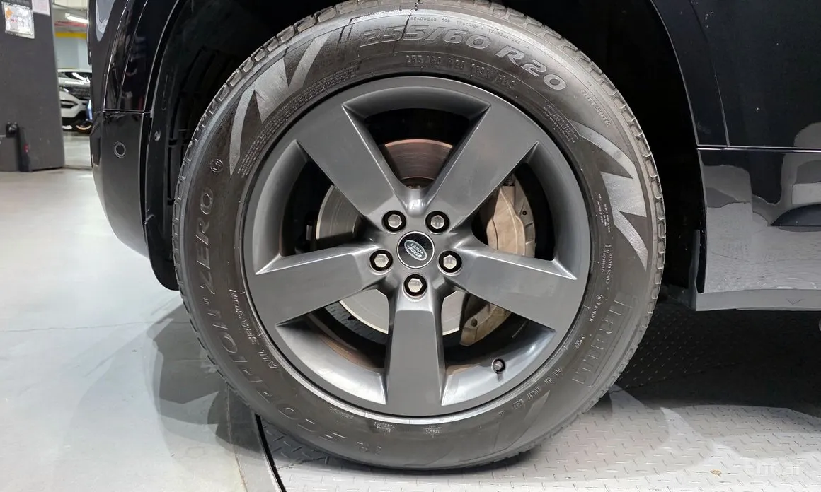 Land Rover Defender 2020 130 D300 X-Dynamic HSE