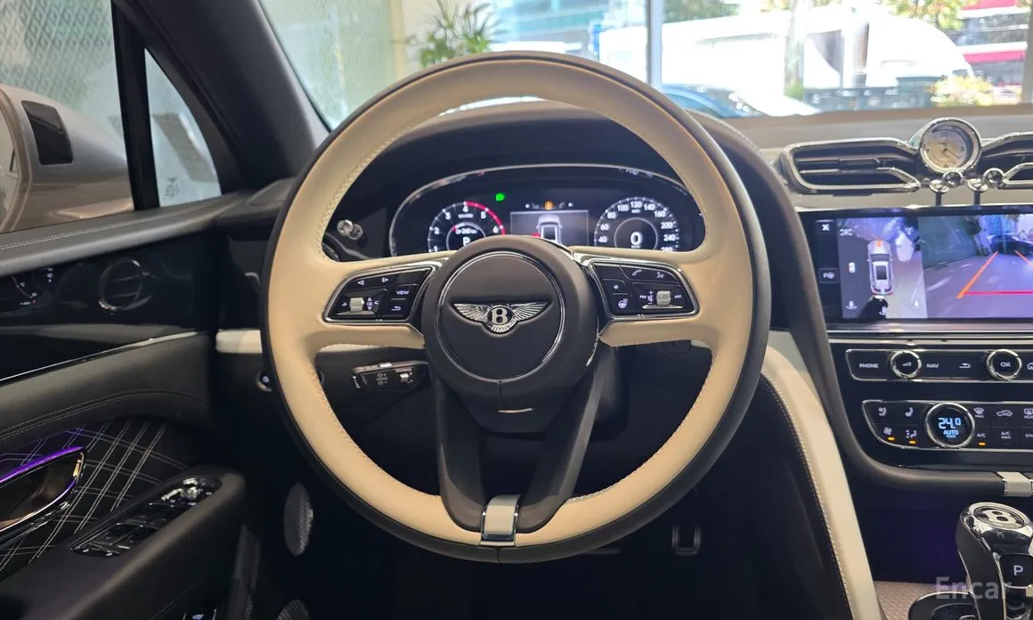 Bentley Bentayga 2016 4.0 V8 EWB Mulliner