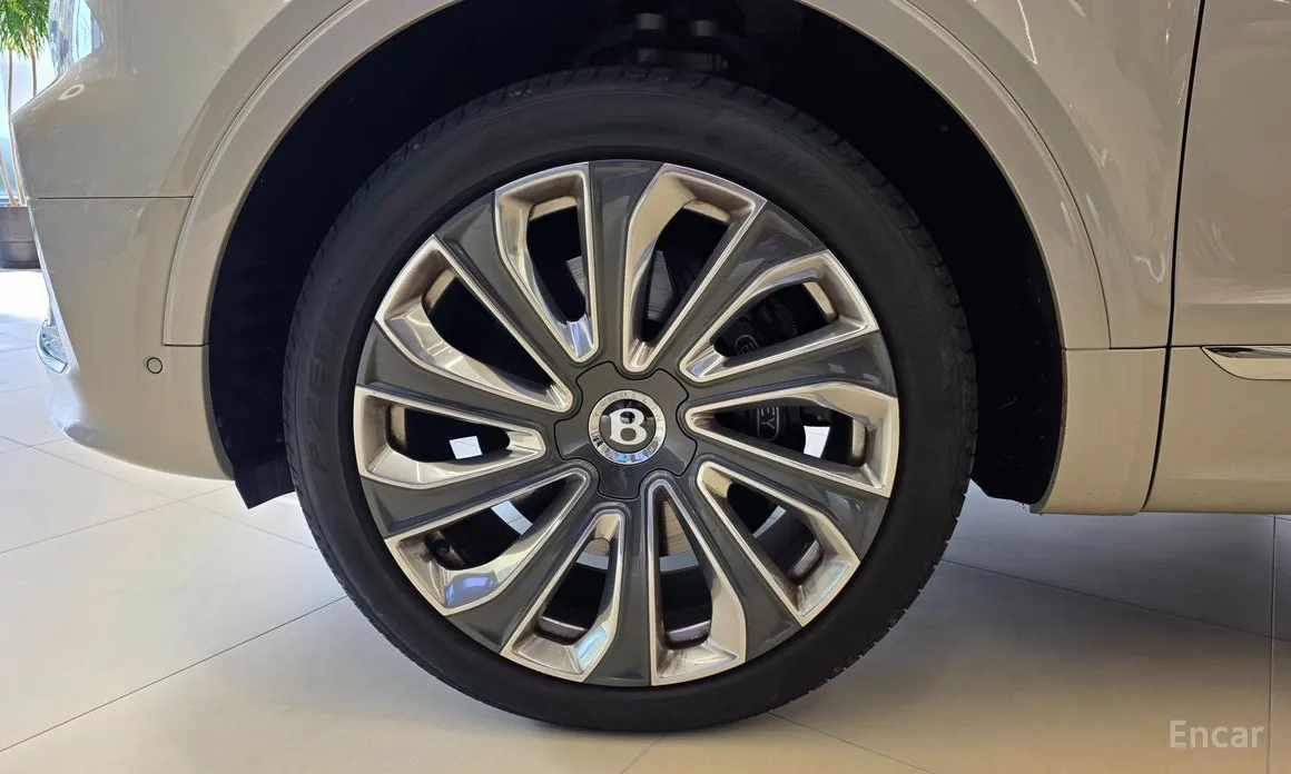 Bentley Bentayga 2016 4.0 V8 EWB Mulliner