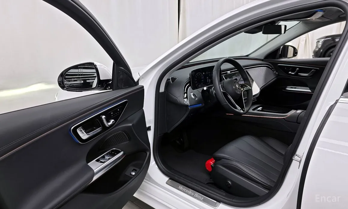 Mercedes-Benz E-Class 2024 E200 Avantgarde