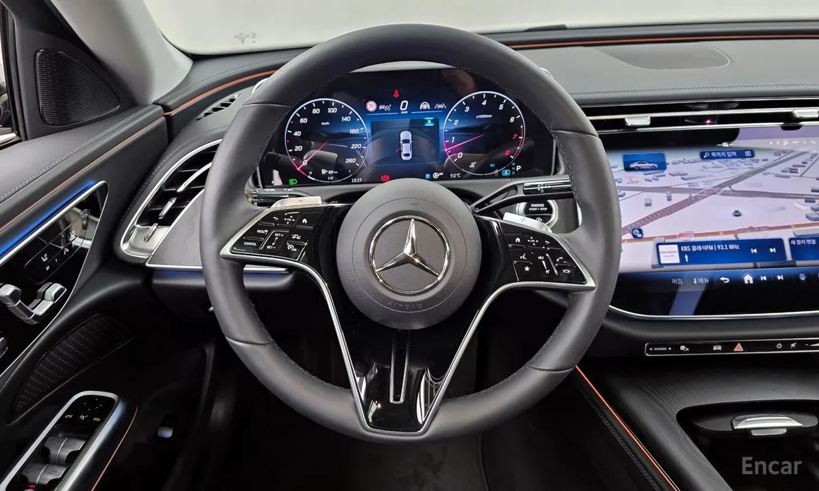 Mercedes-Benz E-Class 2024 E200 Avantgarde