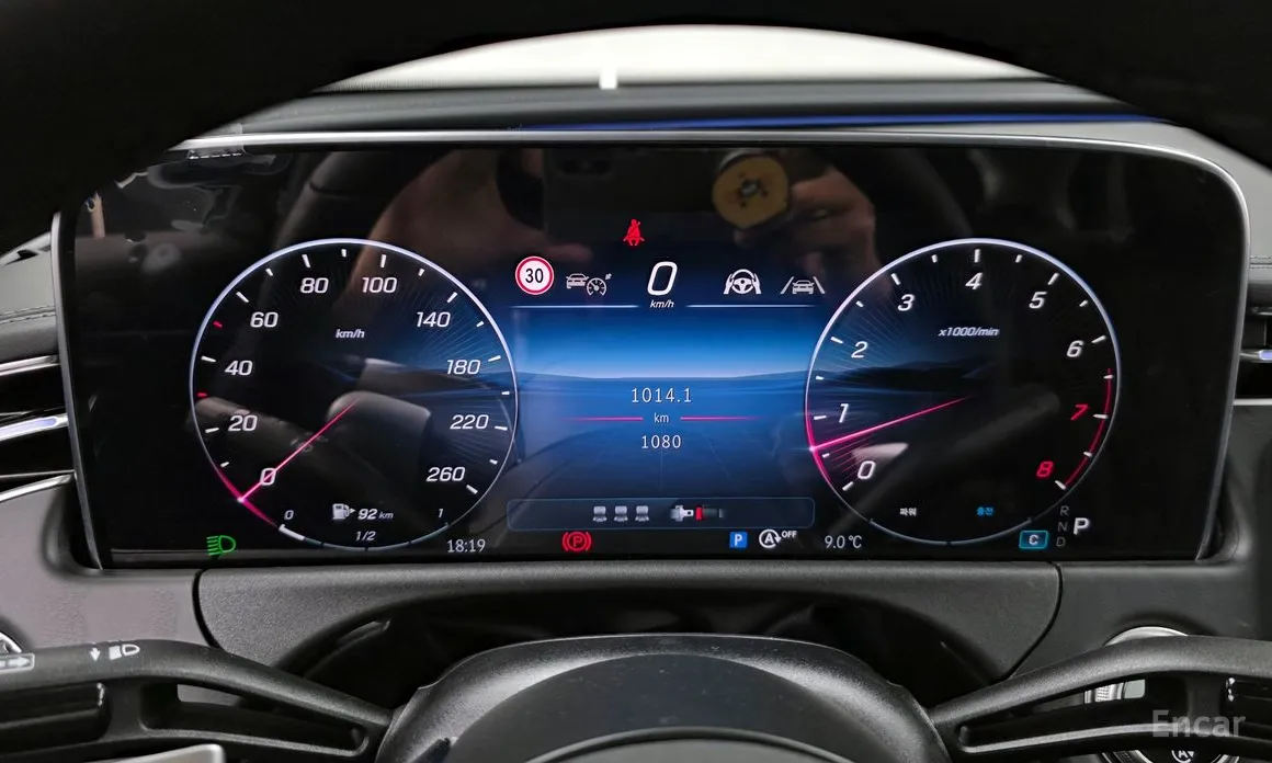 Mercedes-Benz E-Class 2024 E200 Avantgarde