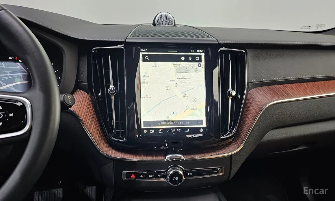 Volvo XC60 2017 B5 Ultra Bright