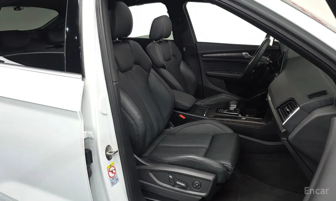 Audi Q5 2017 45 TFSI Quattro Premium Sportback