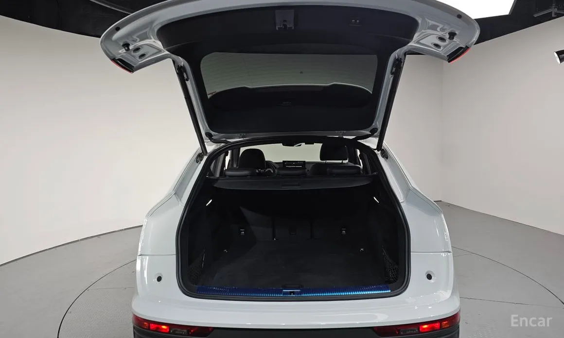 Audi Q5 2017 45 TFSI Quattro Premium Sportback